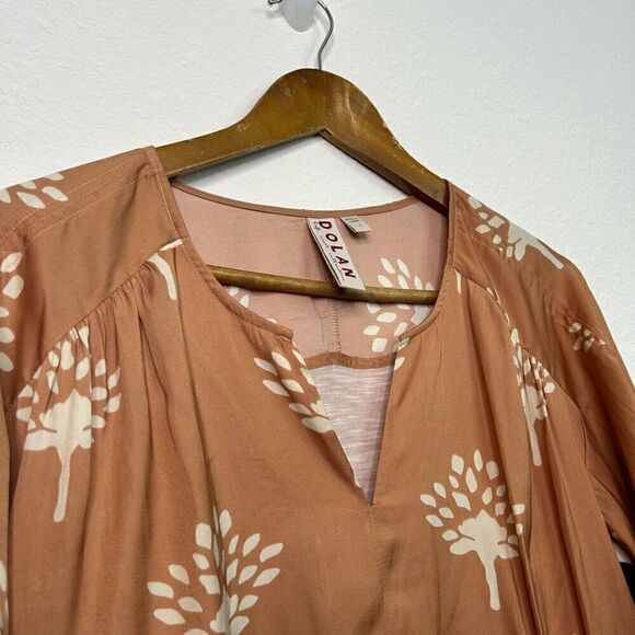 Dolan Left Coast Anthropologie Alvia Peasant Top V Neck Women’s Size S - Picture 5 of 13